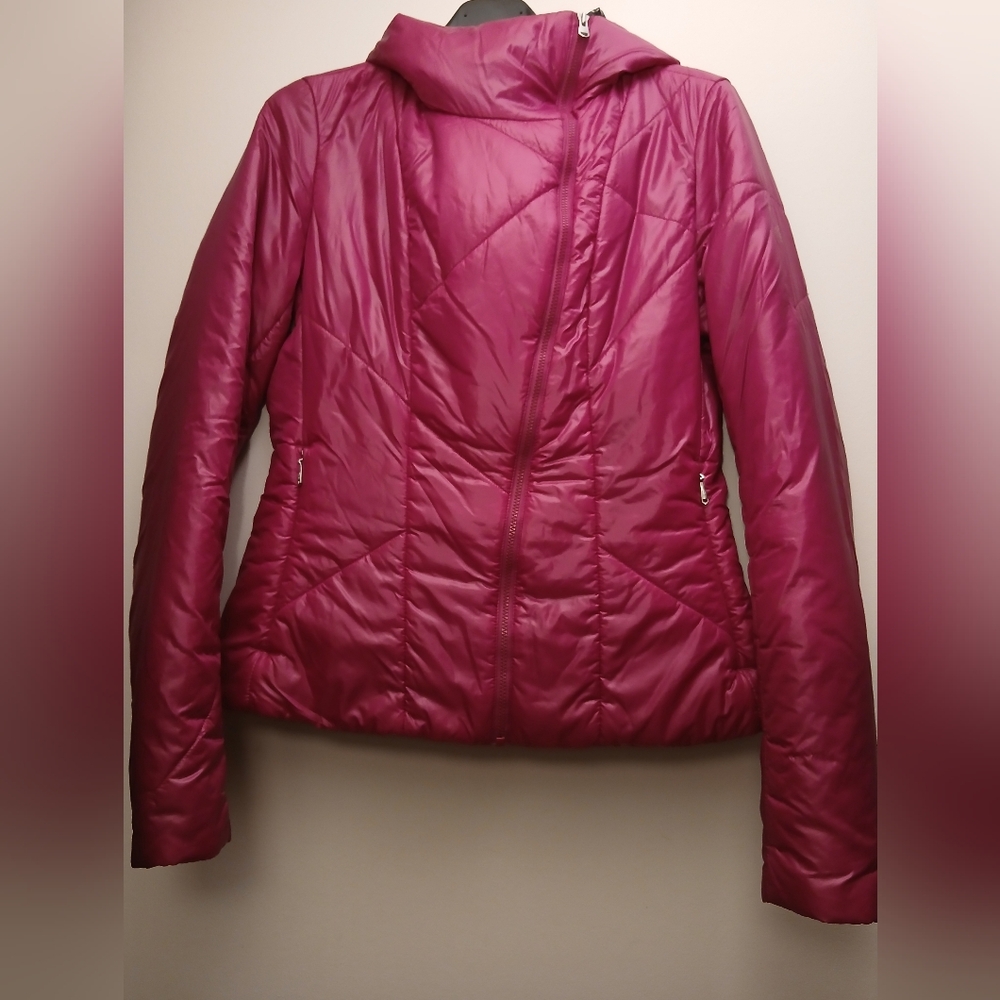 Spyder Women's Fuchsia Puffer Jacket.Size S
